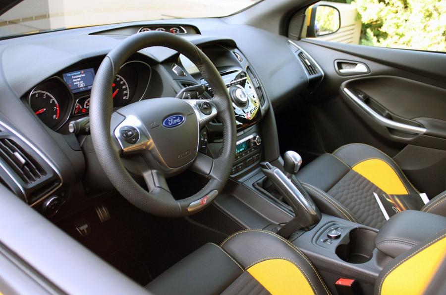  Ford Focus ST 2013 года  (фото 73 из 92)